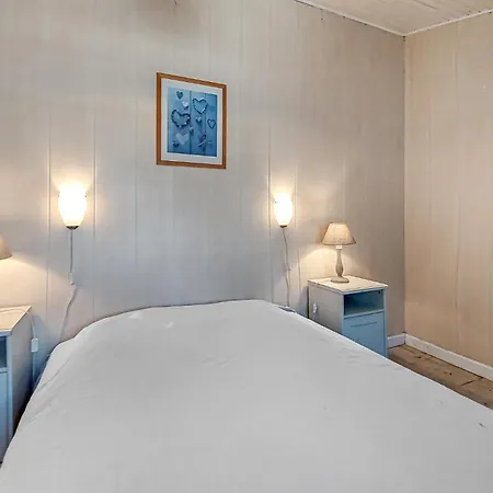 Hébergement de vacances 3 Bedroom Awesome In Saint-Pierre-d'Oleron