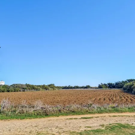 3 Bedroom Awesome In Holiday home Saint-Pierre-d'Oleron